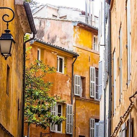 Studio Au Coeur D'Aix Avec Balcon Et Parking Aix-en-Provence Bagian luar foto