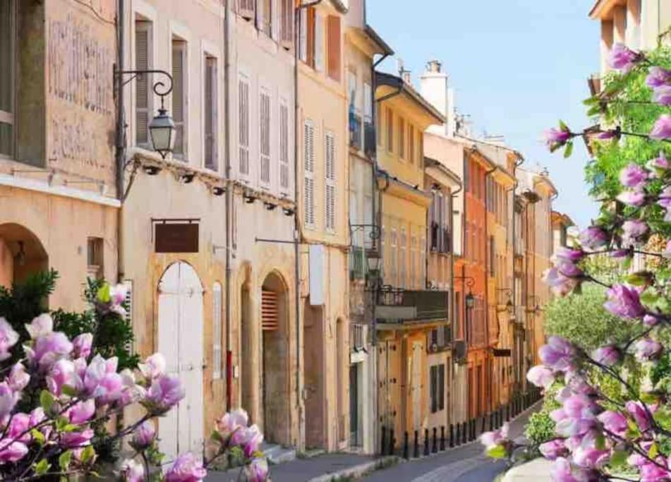 Studio Au Coeur D'Aix Avec Balcon Et Parking Aix-en-Provence Bagian luar foto