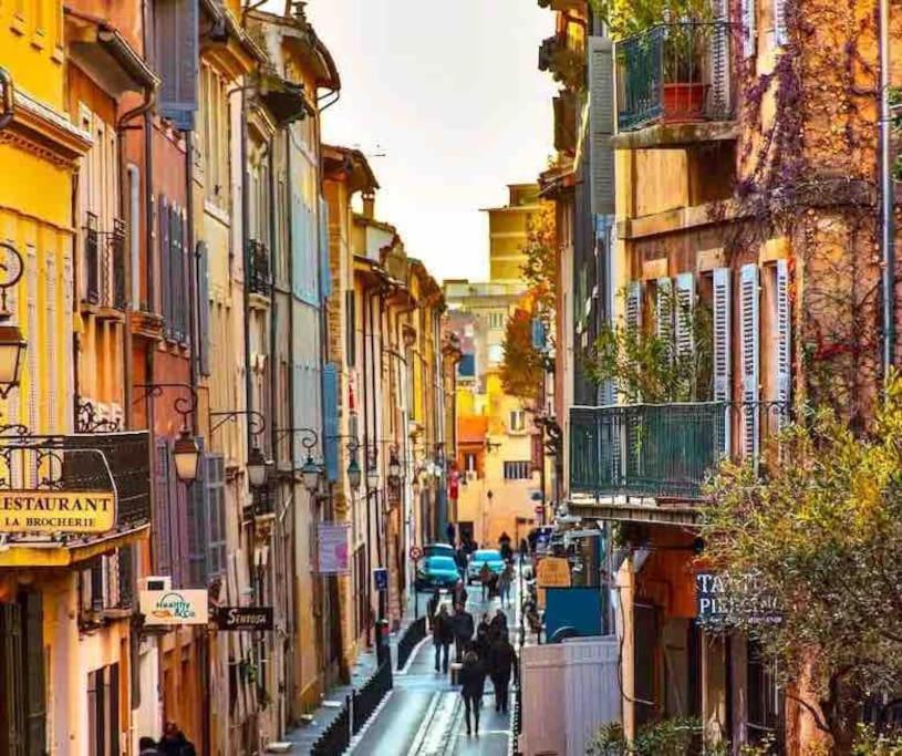 Studio Au Coeur D'Aix Avec Balcon Et Parking Aix-en-Provence Bagian luar foto